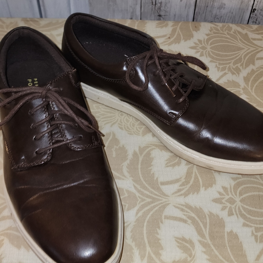 Men's shoes